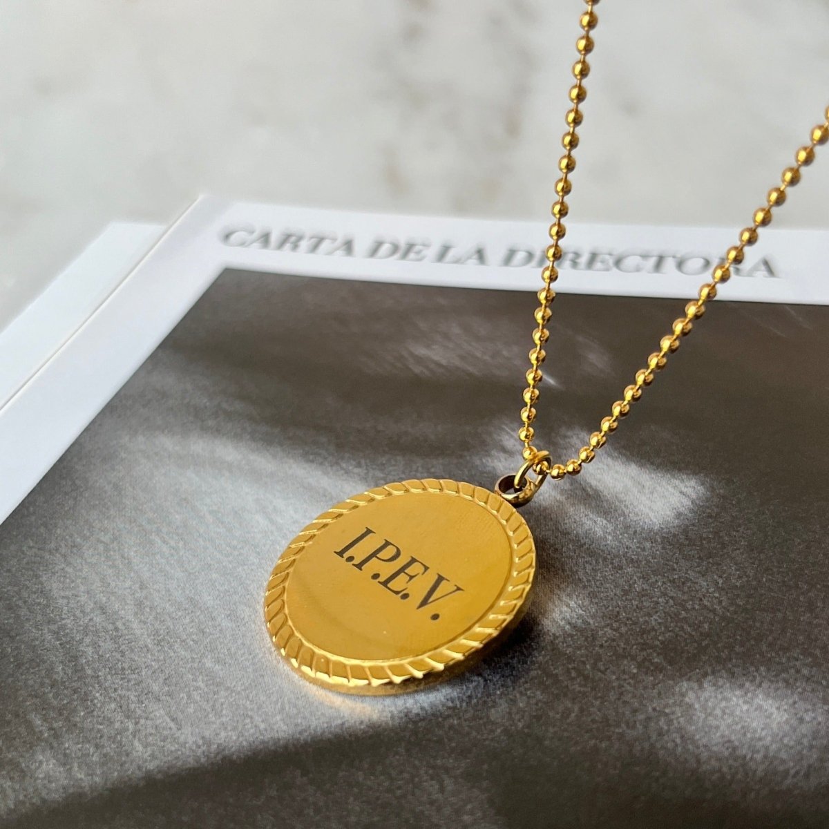 BIG MEDAL CUSTOM NECKLACE - COLLARES GRABADOS - Malandra Jewelry - ESYC4