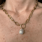 CHUNKY PEARL GOLD NECKLACE - COLLARES - Malandra Jewelry - TC1951