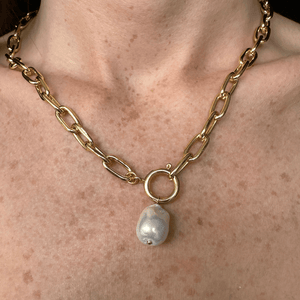 CHUNKY PEARL GOLD NECKLACE - COLLARES - Malandra Jewelry - TC1951