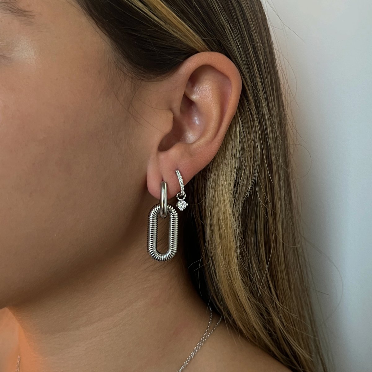 CLIP DROP DECO SILVER EARRINGS - ARETES - Malandra Jewelry - AA1319.P - E57043