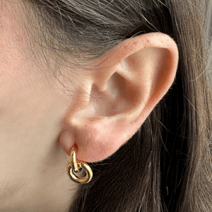 DOUBLE GOLD RING EARRINGS - ARETES - Malandra Jewelry - ZWA14 - QX00912Y