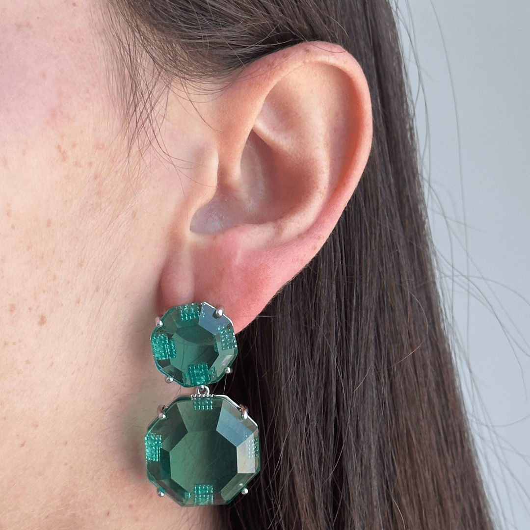EMERALD HEX CRYSTAL EARRINGS - ARETES - Malandra Jewelry - ZSA8 - A21674Y