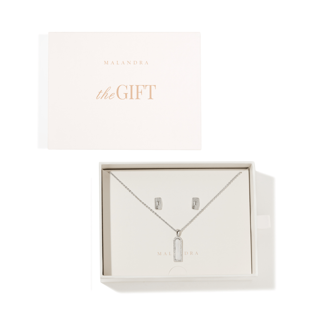 ESSENTIAL SILVER STAPLES GIFT SET - SETS DE REGALO - Malandra Jewelry - SET99 - (ICC511.P - ICA517.P)