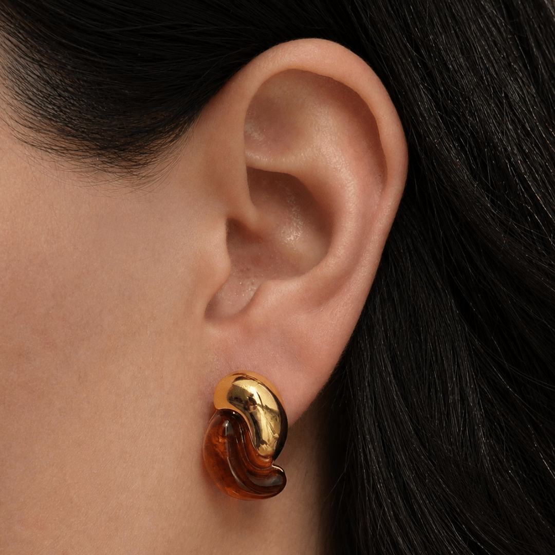 Gold Amber Wave Earrings - ARETES - Malandra Jewelry - EUWA597-JDE0104312-BR
