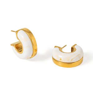 Gold Ivory Sculpt Earrings - ARETES - Malandra Jewelry - EUWA595-JDE0104315-WT