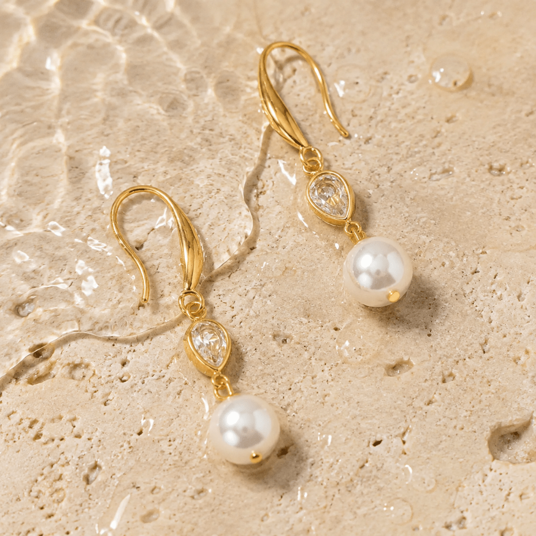 Gold Lustre Pearl Earrings - ARETES - Malandra Jewelry - EUWA587-JDE0305318