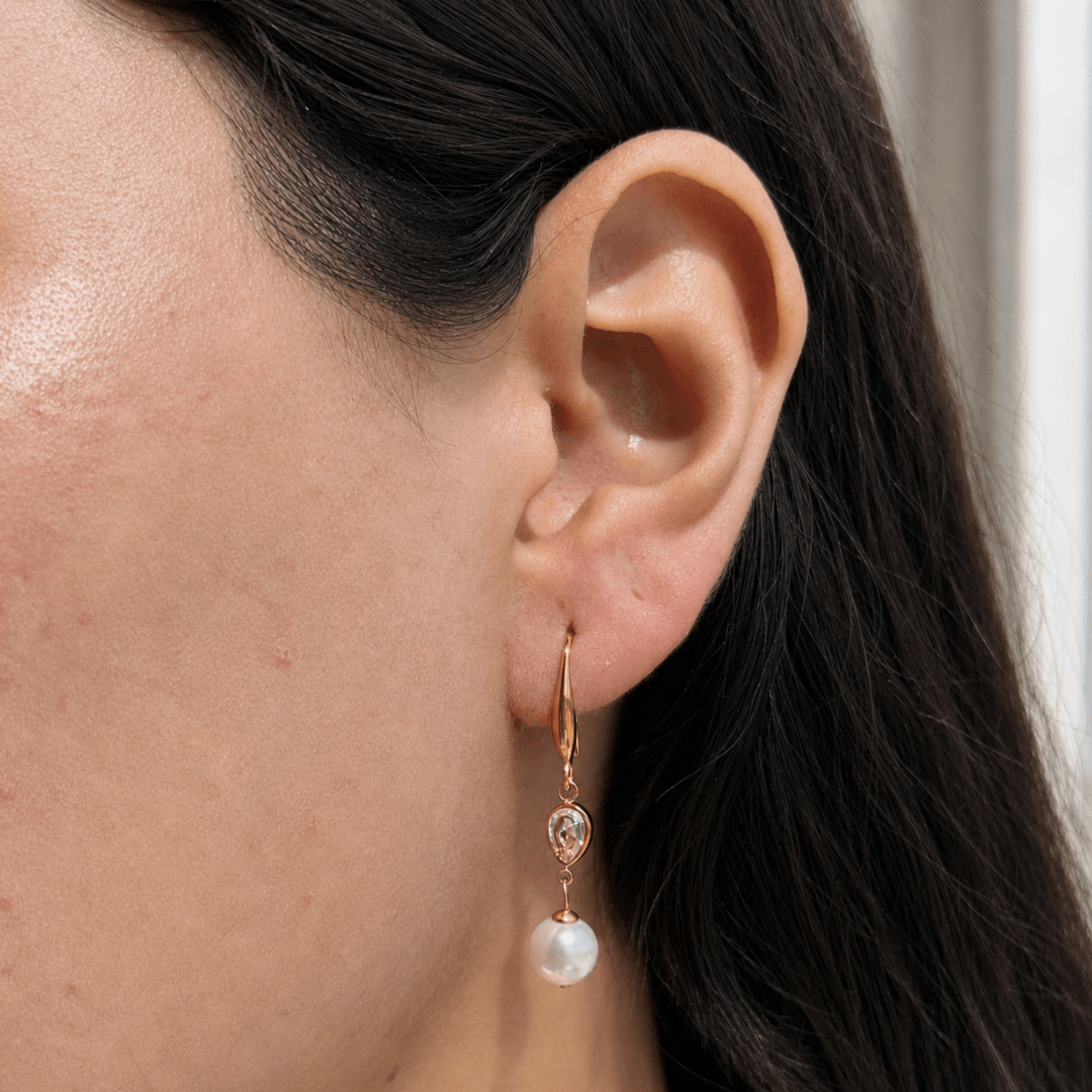Gold Lustre Pearl Earrings - ARETES - Malandra Jewelry - EUWA587-JDE0305318