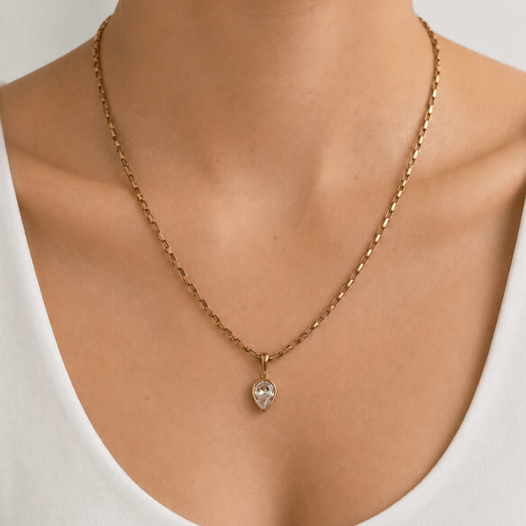 Gold Majestic Drop Necklace - COLLARES - Malandra Jewelry - EUWC636-JDN0306111