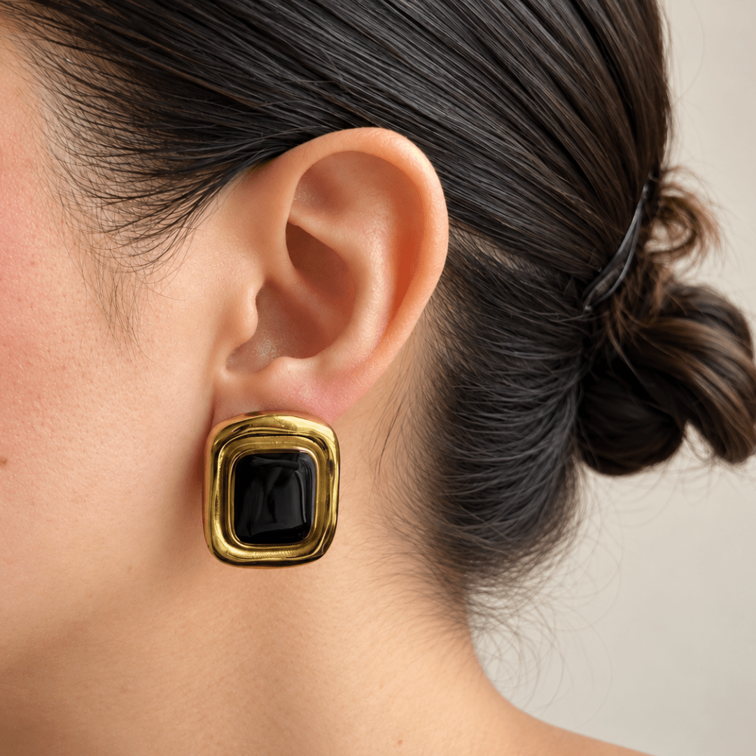 Gold Noir Square Earrings - ARETES - Malandra Jewelry - EUWA703-JDE2408071