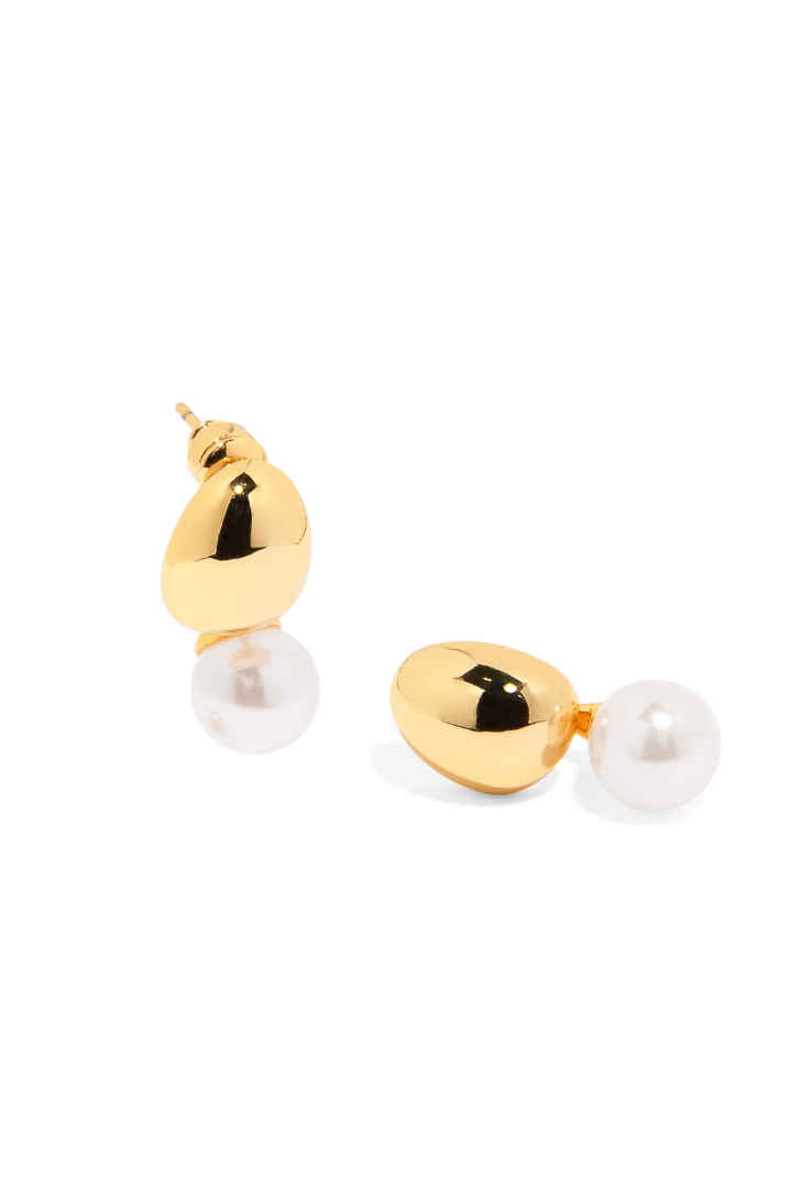 GOLD OVAL PEARL EARRINGS - ARETES - Malandra Jewelry - ZWA16 - QX00940Y