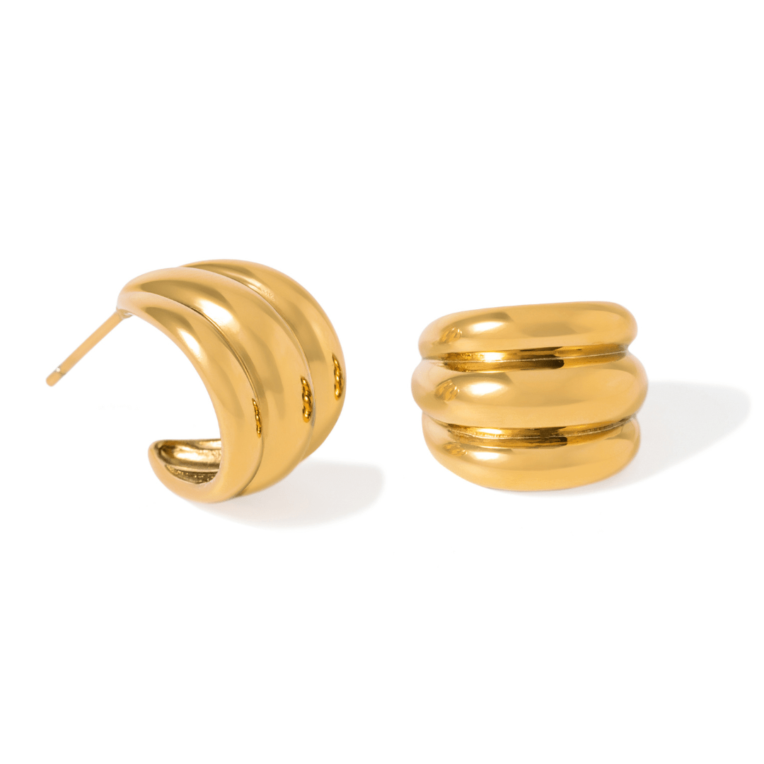 Gold Wavy Sculpt Earrings - ARETES - Malandra Jewelry - EUWA613-JDE0101333