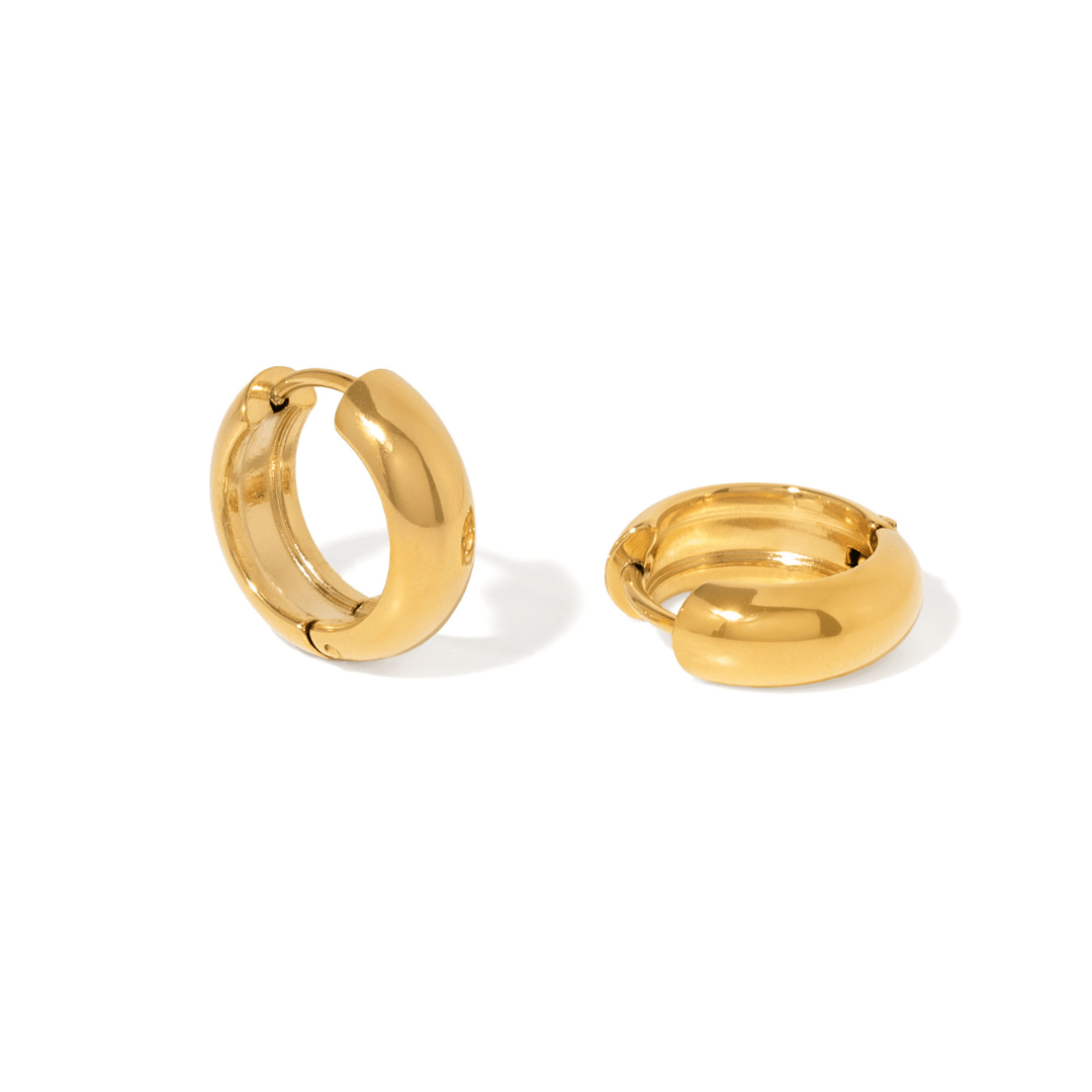 Gold Wide Band Hoops - ARETES - Malandra Jewelry - EUWA731-JDE0305070