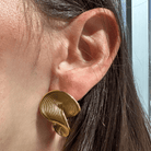 GOLDEN ABSTRACT CHUNKY EARRINGS - ARETES - Malandra Jewelry - EUWA176 - JDE2408041