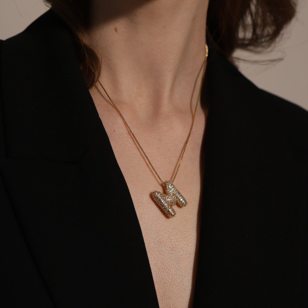 GOLDEN BALLOON SPARK LETTER NECKLACE - COLLARES - Malandra Jewelry - EZC4.B - VL487