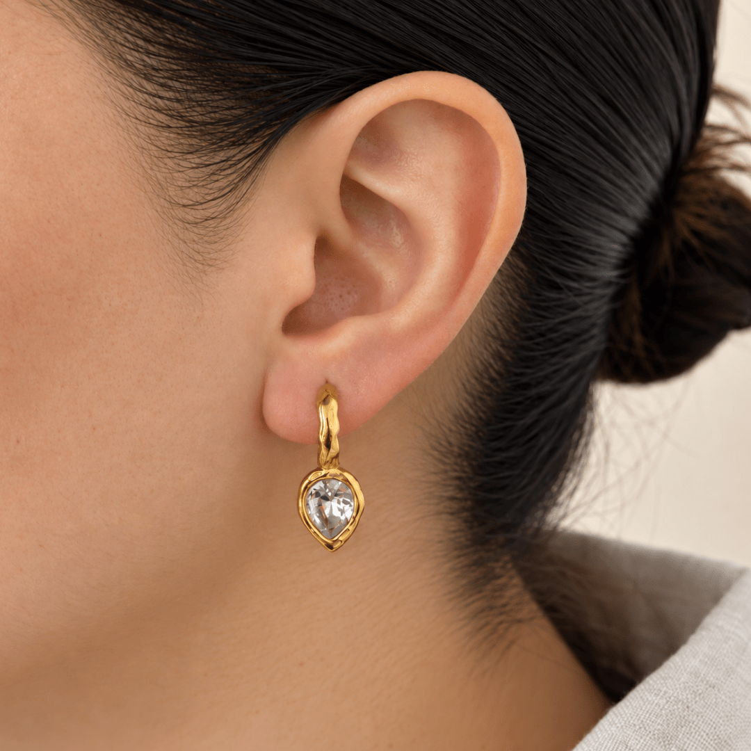 Golden Dewdrop Hoops - ARETES - Malandra Jewelry - EUWA639-JDE0105338