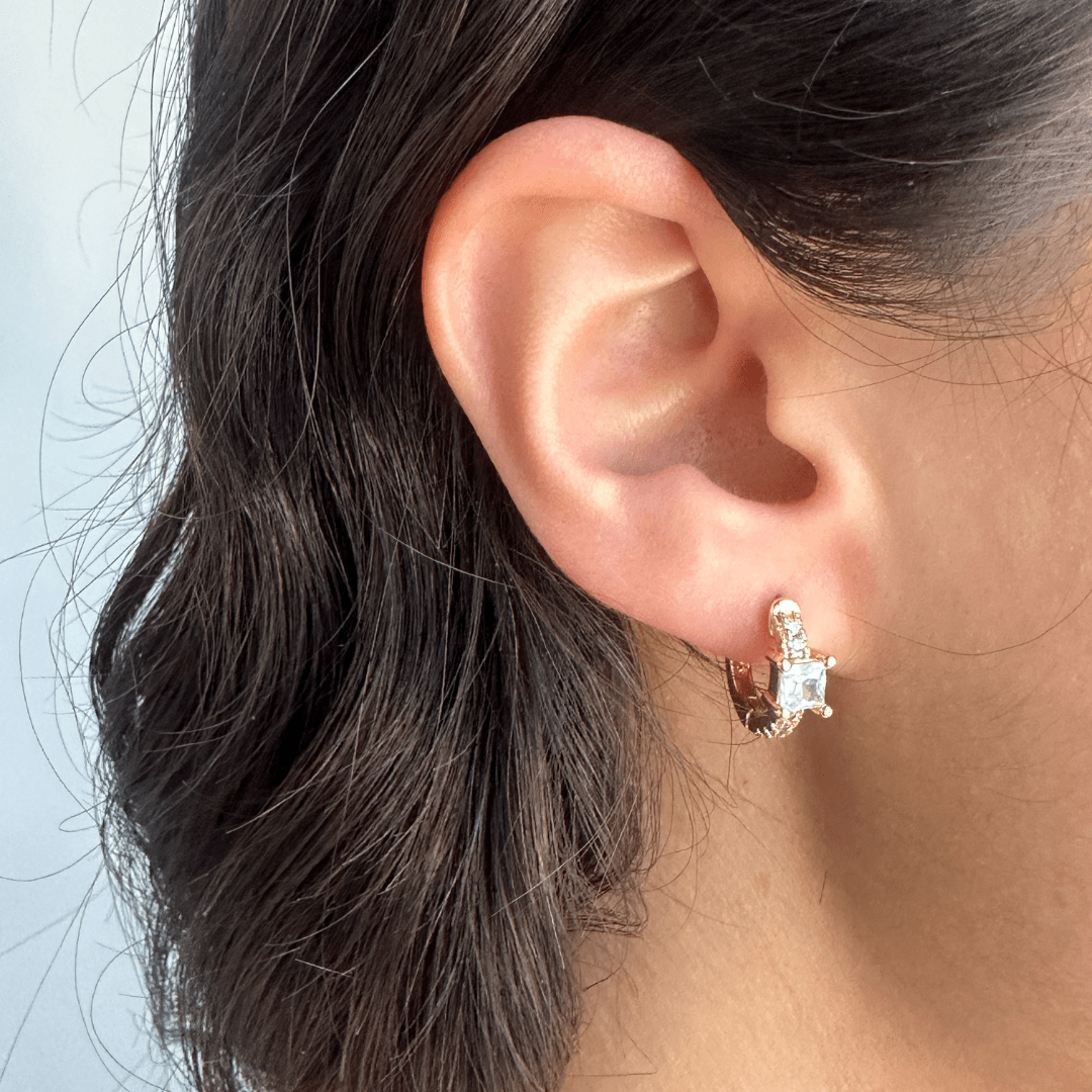 GOLDEN GLIMMER HOOPS - ARETES - Malandra Jewelry - AA1459 - U20708