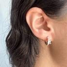 GOLDEN GLIMMER HOOPS - ARETES - Malandra Jewelry - AA1459 - U20708