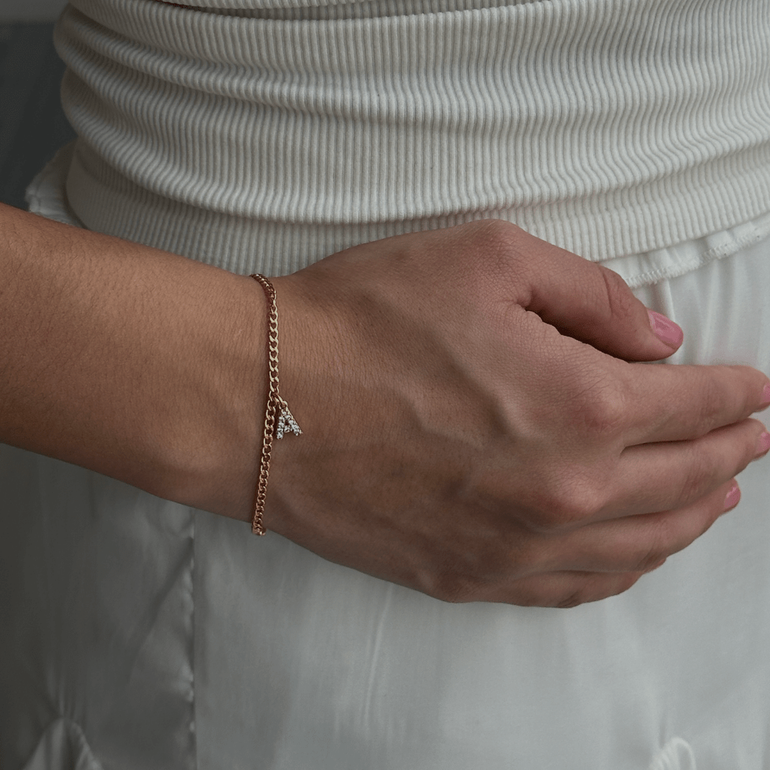 GOLDEN INITIAL LINK BRACELET - PULSERAS - Malandra Jewelry - TP1841.C