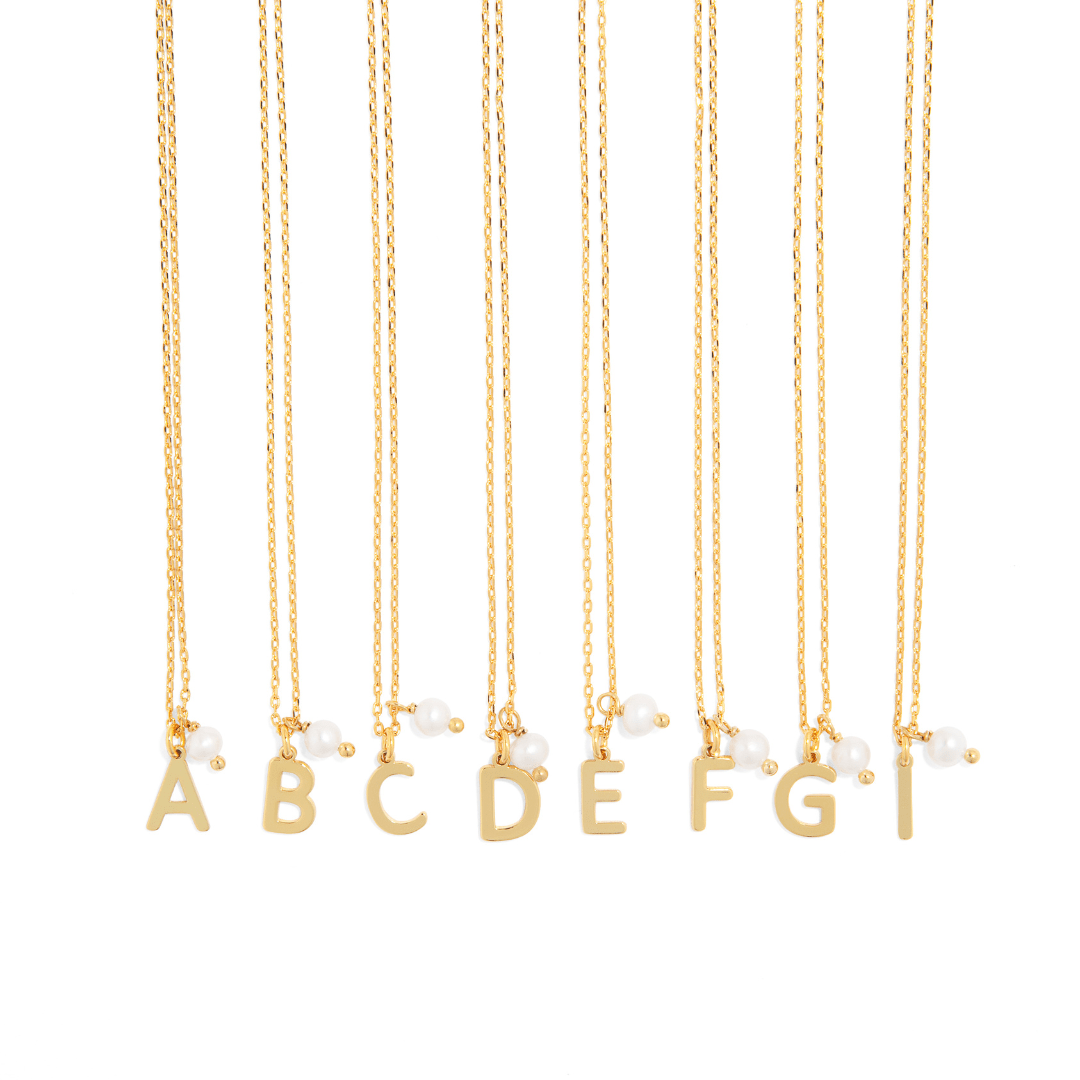 GOLDEN INITIAL PEARL NECKLACE - COLLARES - Malandra Jewelry - TC2001.A