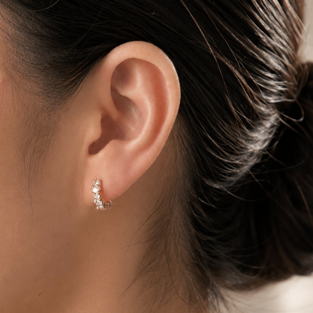 GOLDEN MINI RADIANT HOOPS - ARETES - Malandra Jewelry - EZAA71