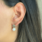 GOLDEN ORBIT PEARL EARRINGS - ARETES - Malandra Jewelry - TA1819