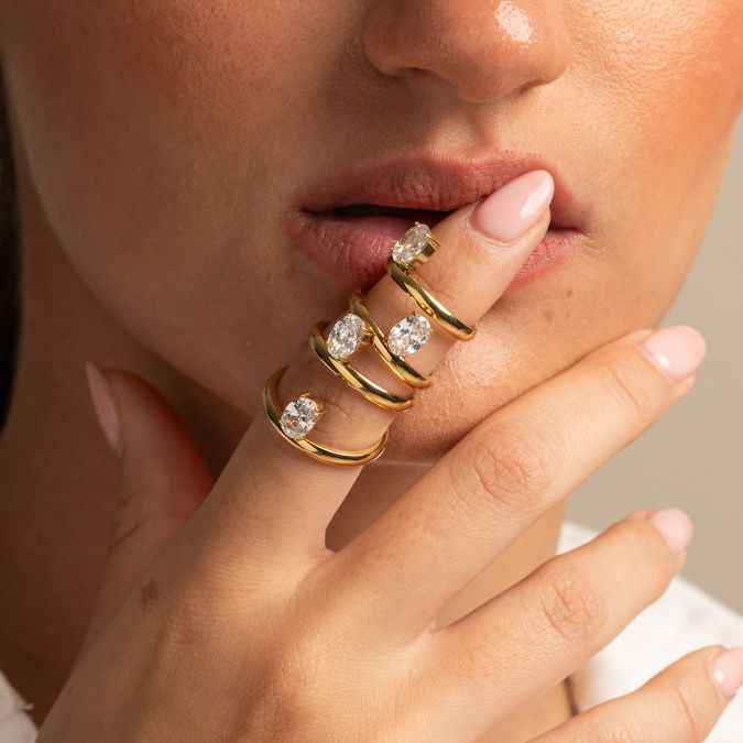 ICON OVAL PINKY RING