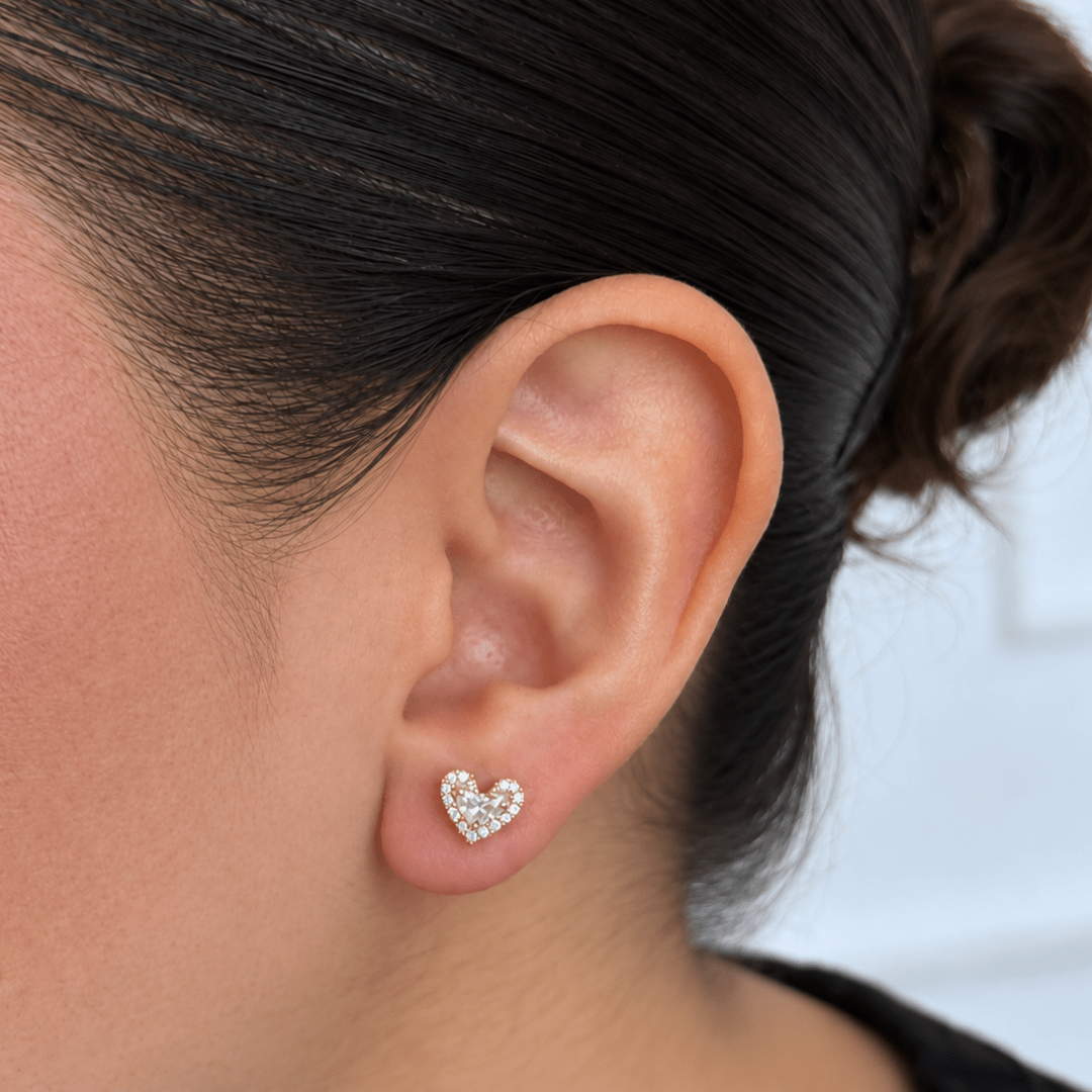Golden Pavé Heart Studs - ARETES - Malandra Jewelry - ZWA169-QX02234Y