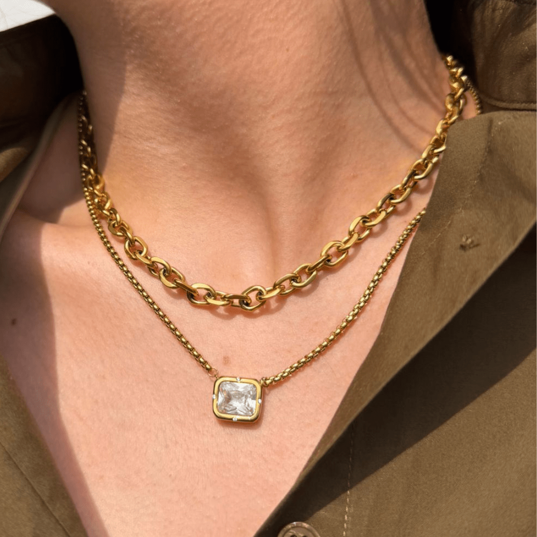 GOLDEN SQUARE ICON NECKLACE - COLLARES - Malandra Jewelry - EUWC240 - DZJDN202506235NINA