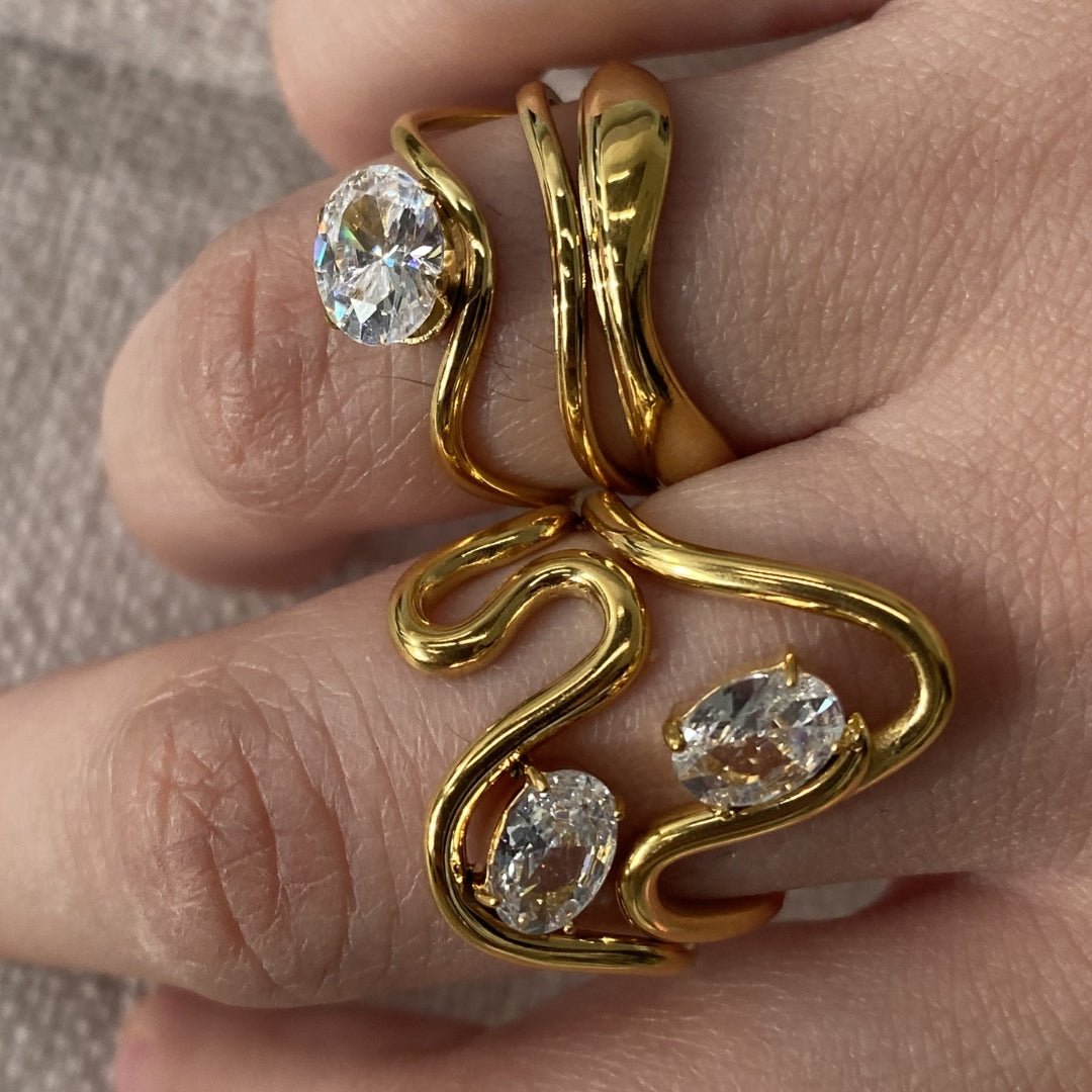 LUX CURVE ZIRCONIA RING - ANILLOS - Malandra Jewelry - EUWR437.7-JDR0305034-7