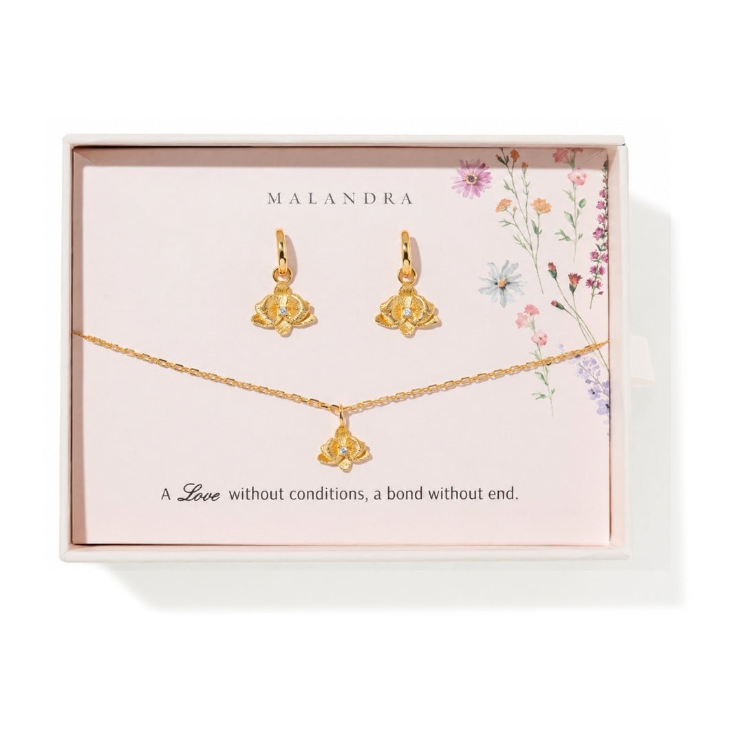 MOM’S TIMELESS ORCHID GIFT SET - SETS DE REGALO - Malandra Jewelry - SET219-ICA567/ICC570