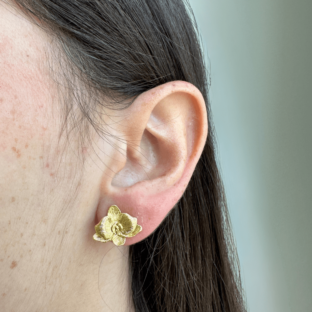 ORCHID FLOWER LARGE STUDS - ARETES - Malandra Jewelry - ICA528