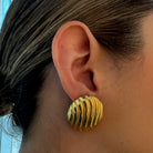 OVAL SWIRL GOLDEN EARRINGS - ARETES - Malandra Jewelry - EUWA47 - JDE2309034 - 1