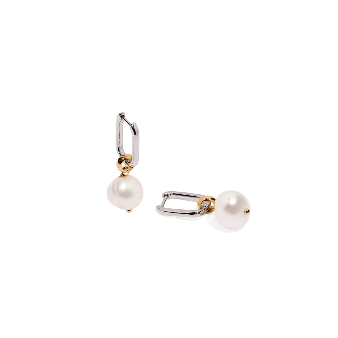 PEARL CLIP SILVER HUGGIES - ARETES - Malandra Jewelry - TA1729