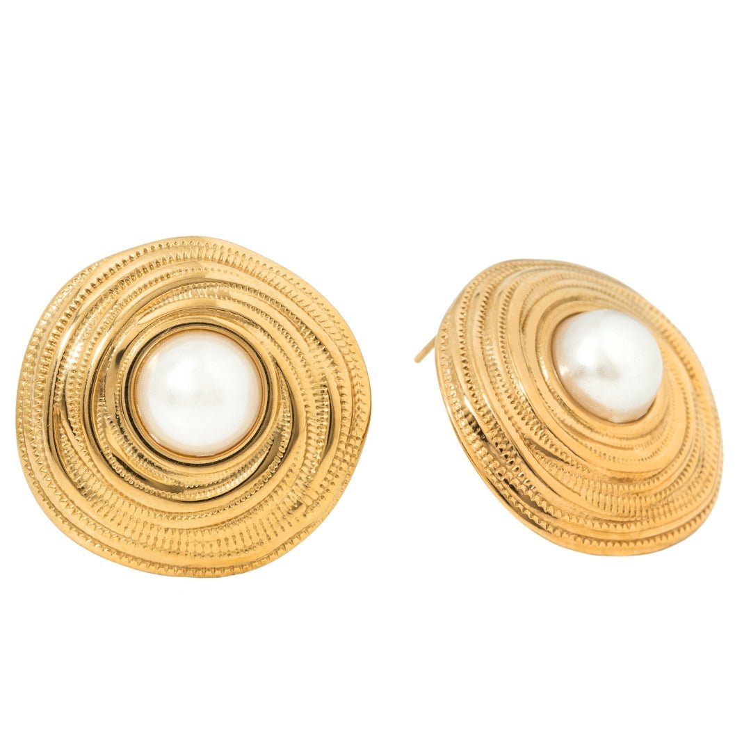 PEARL OYSTER STUDS - ARETES - Malandra Jewelry - ZZA23-E02224J