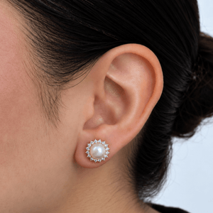 Pearl Sunburst Studs - ARETES - Malandra Jewelry - ZWA164.P-QX04625CYZ