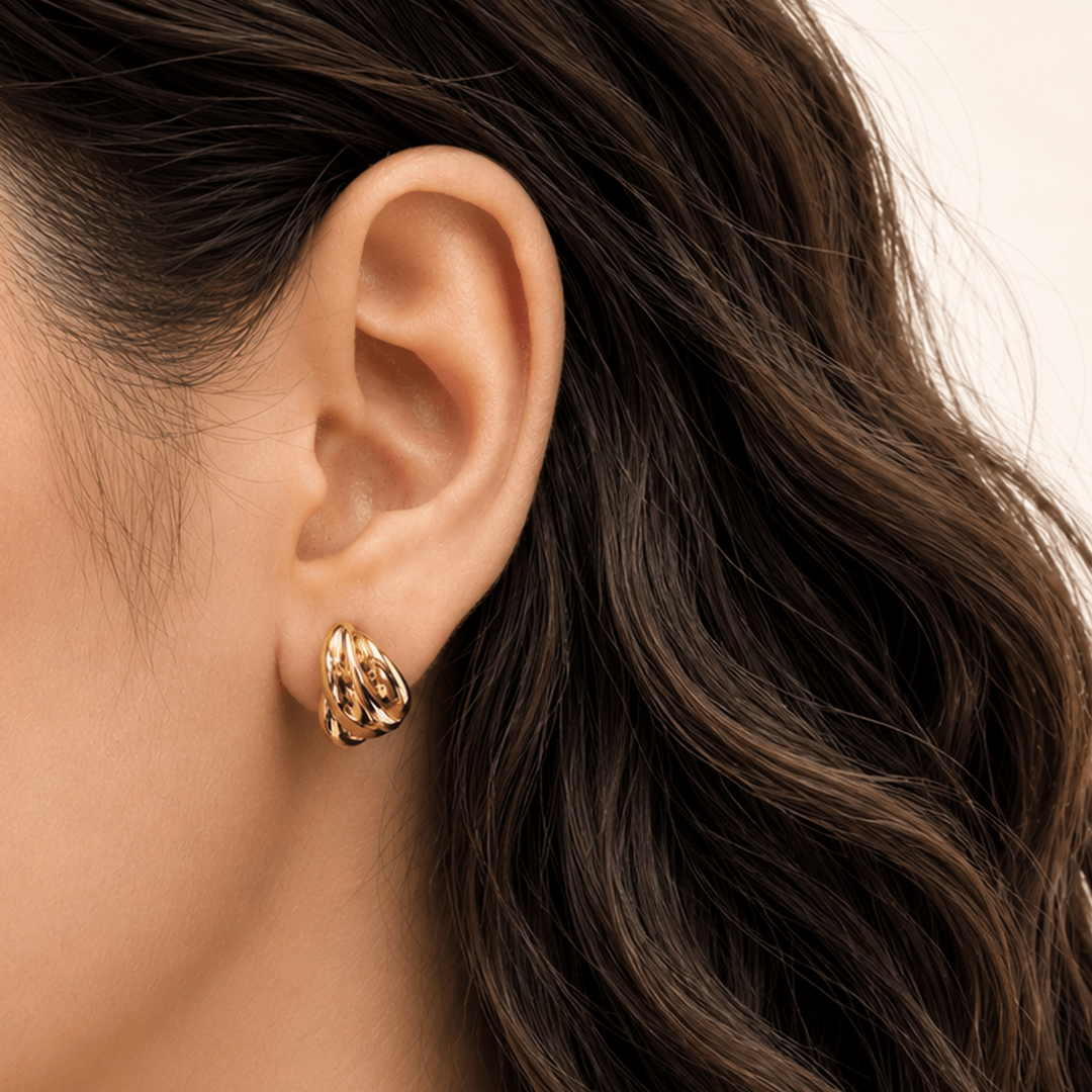 RADIANT SCULPTED STUDS - ARETES - Malandra Jewelry - EUWA516-JDE0105015