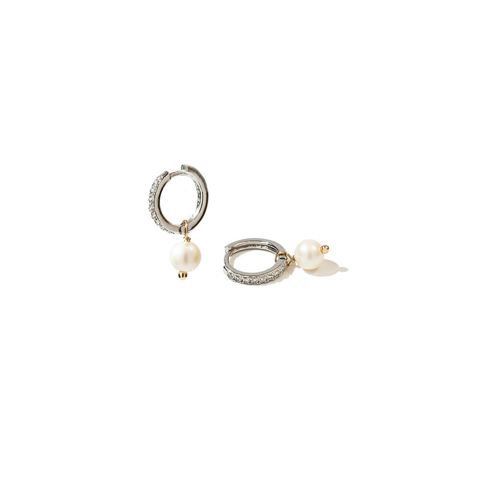 RADIANT SILVER PEARL HUGGIES - ARETES - Malandra Jewelry - TA1795