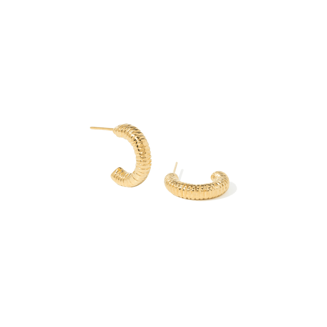 RUGGED CURVE GOLDEN HOOPS - ARETES - Malandra Jewelry - VCA259-3146