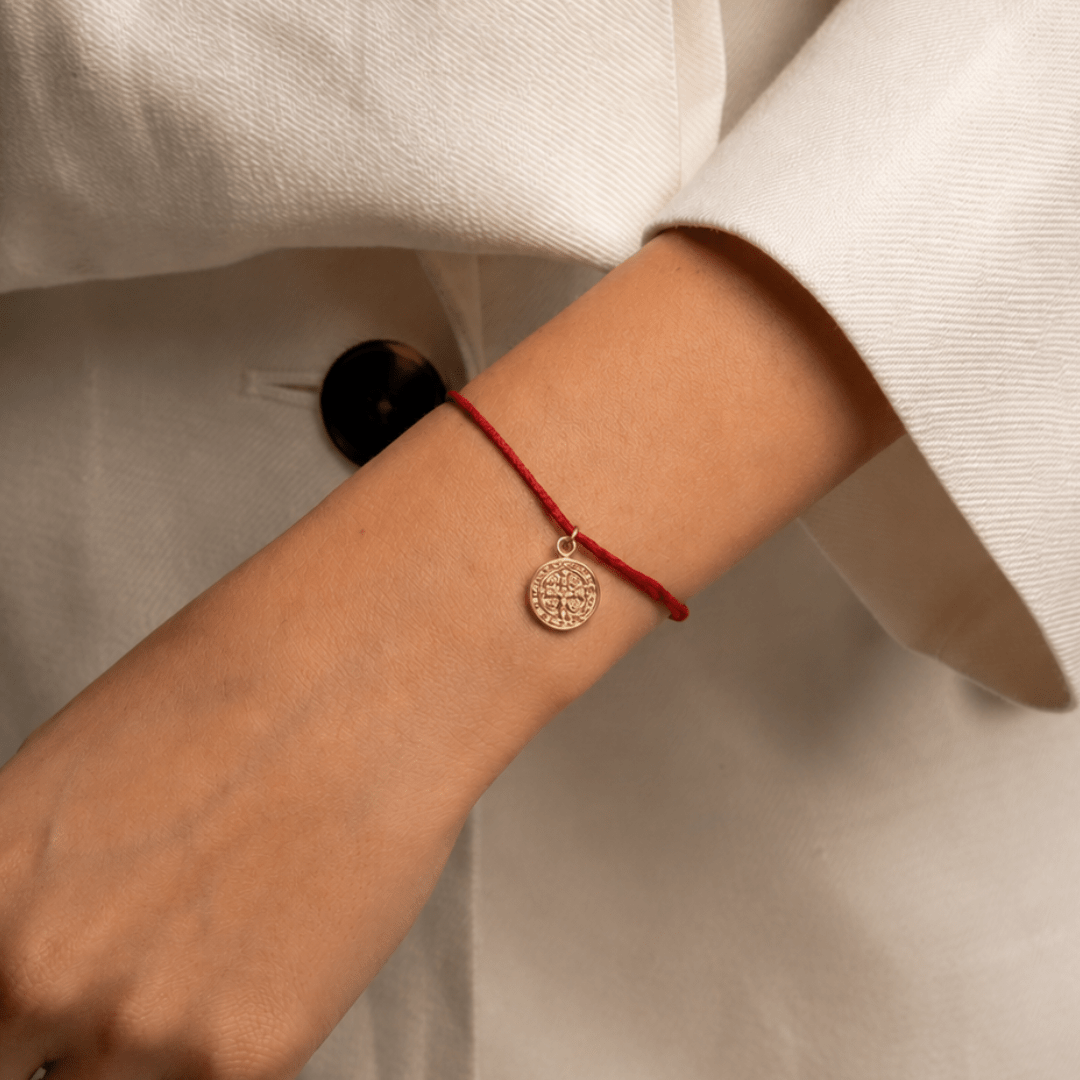 SAINT BENEDICT RED BRACELET - PULSERAS - Malandra Jewelry - TP2512