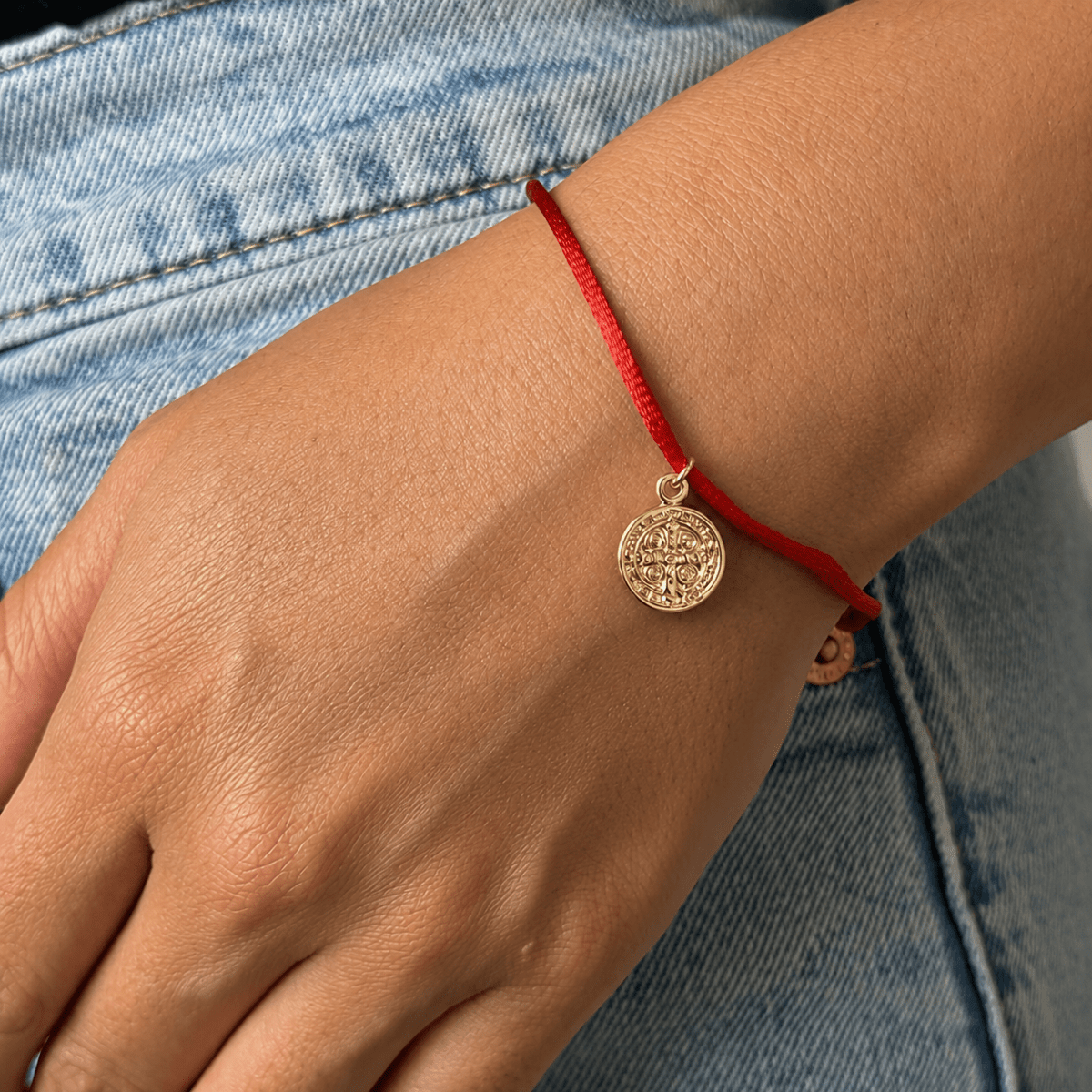SAINT BENEDICT RED BRACELET - PULSERAS - Malandra Jewelry - TP2512