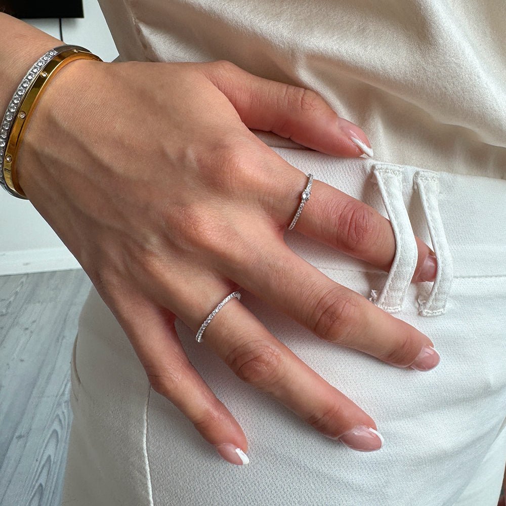 SERENA DAINTY GLEAMING RING - ANILLOS - Malandra Jewelry - EAWR72.6 - M230828001565