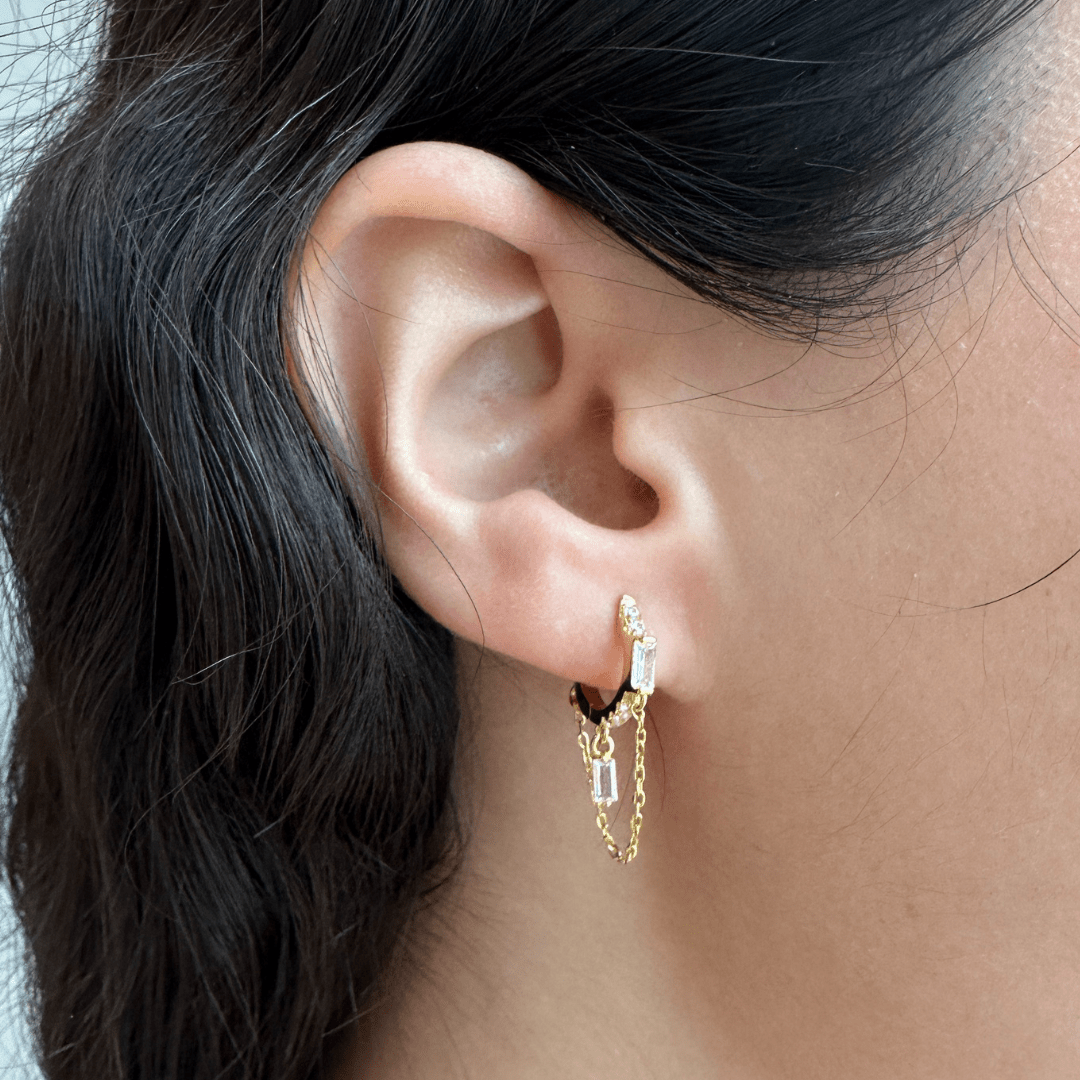 SERENA GOLDEN DANGLE EARRING - ARETES - Malandra Jewelry - EAWA104 - M230828001296