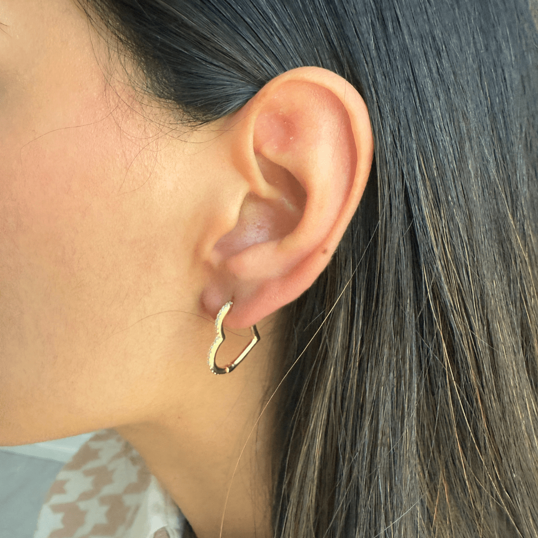 SHINING HEARTS HOOPS - ARETES - Malandra Jewelry - AA1417 - D66092