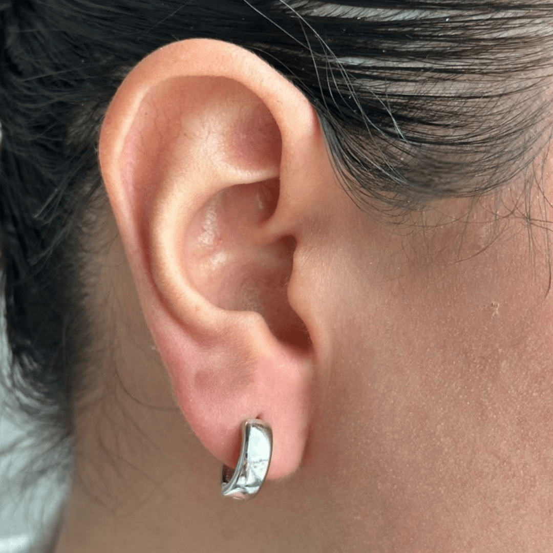 SILVER ALLURE HOOPS - ARETES - Malandra Jewelry - ZWA71.P - QX02472