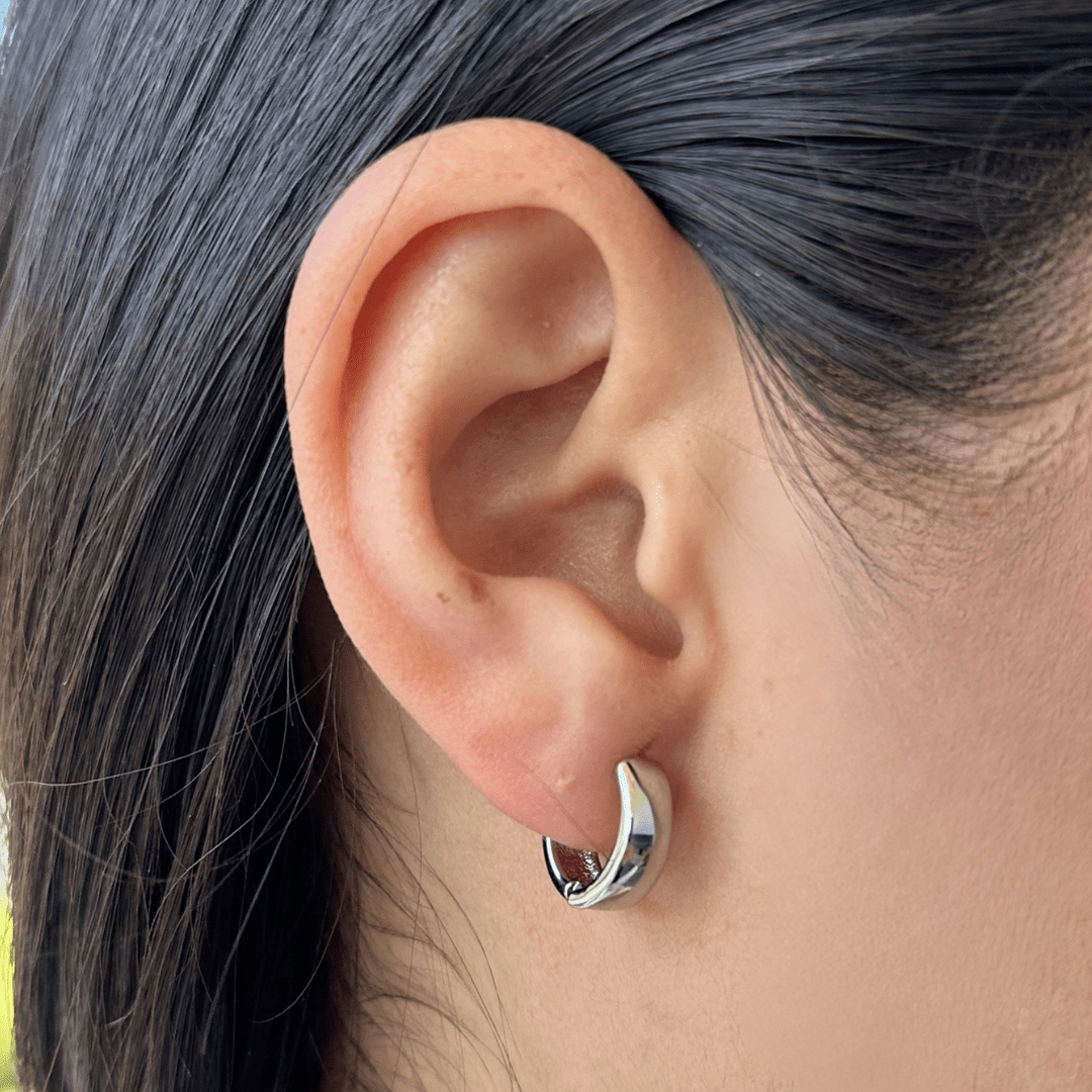 SILVER BOLD HOOPS - ARETES - Malandra Jewelry - ZWA121.P-QX06493