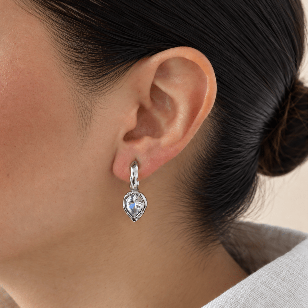Silver Dewdrop Glow Hoops - ARETES - Malandra Jewelry - EUWA639.P-JDE0105338-S
