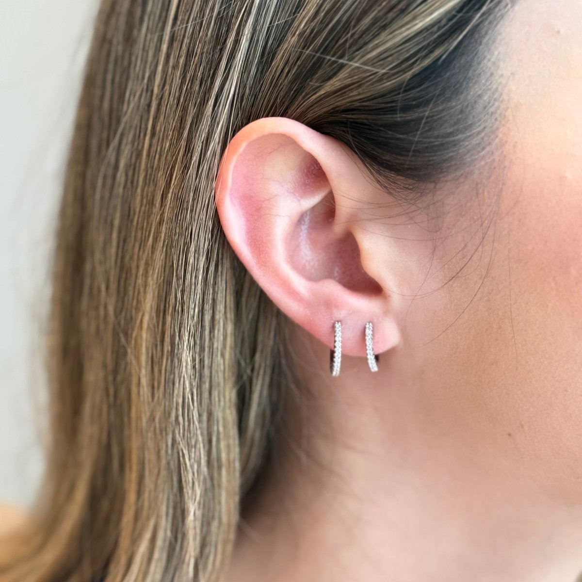 SILVER ESSENCE HUGGIES SET - ARETES - Malandra Jewelry - AA1290.P - G82590