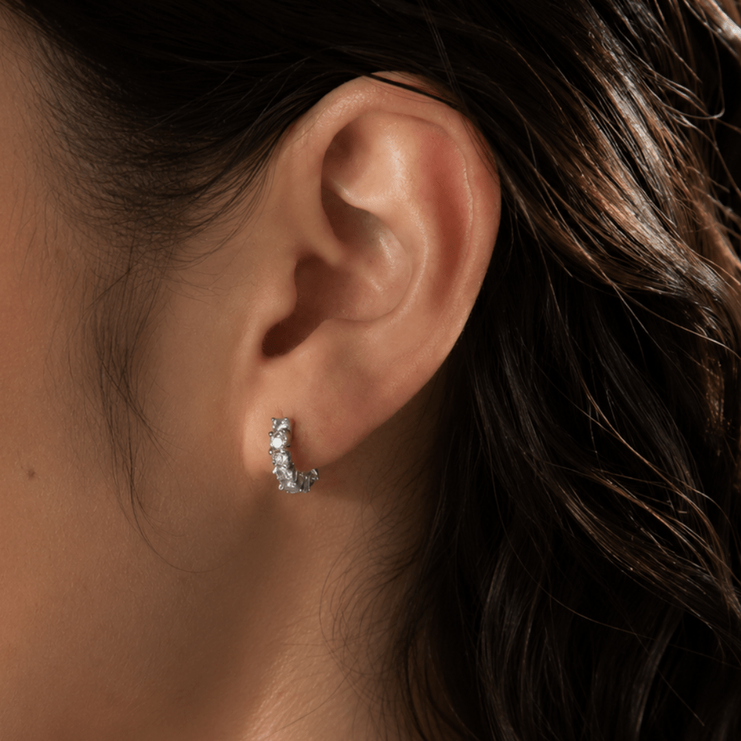 SILVER MINI RADIANT HOOPS - ARETES - Malandra Jewelry - EZAA71.P
