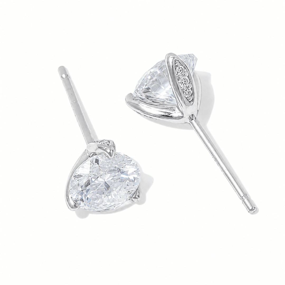 SILVER MOISSANITE SMALL STUDS - ARETES - Malandra Jewelry - LRA1.P-SMOE09-P-6.5