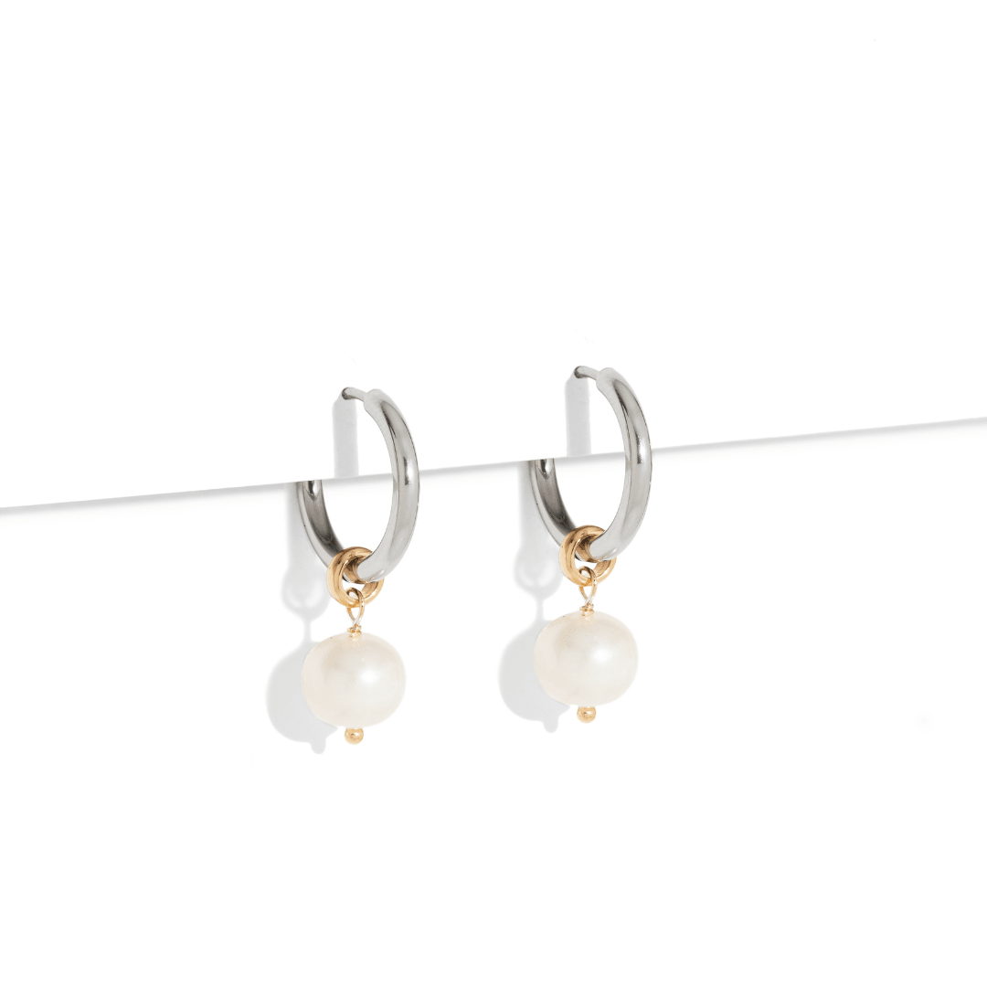 SILVER PEARL HOOPS EARRINGS - ARETES - Malandra Jewelry - TA2090